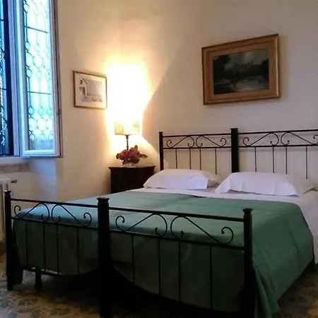 Alojamento de Acomodação e Pequeno-almoço Maria Giovinazzo